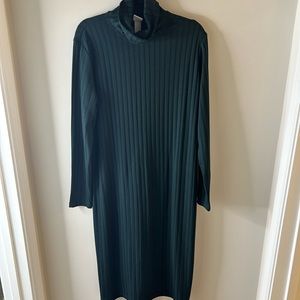 H&M midi hunter green dress stretchy